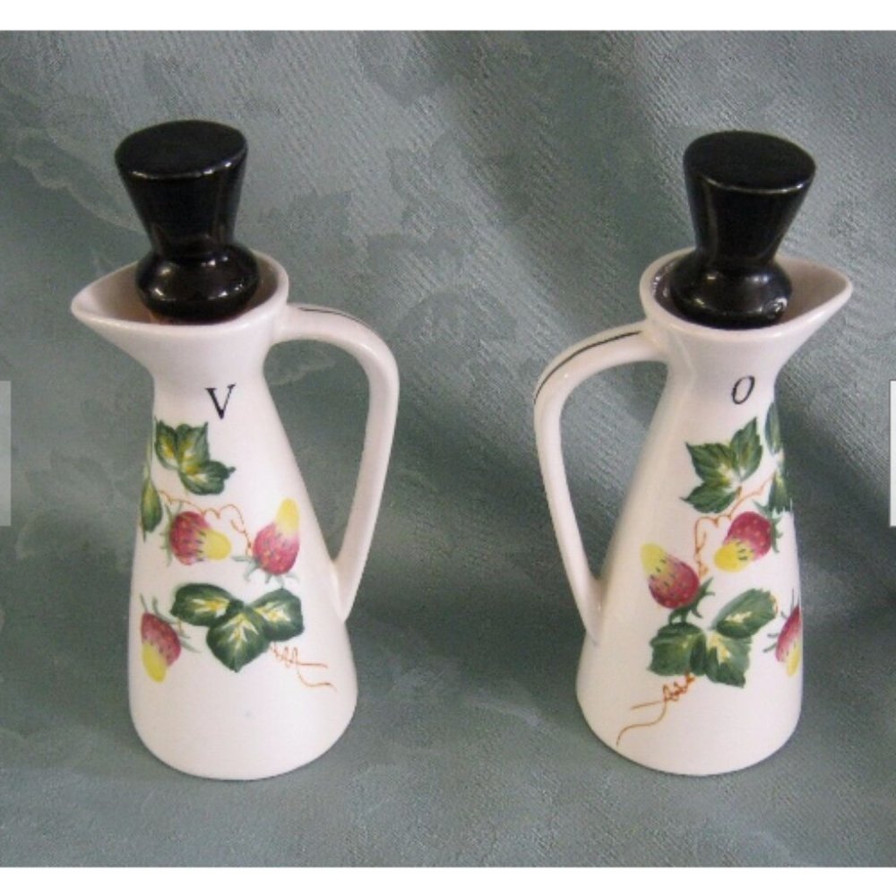 Vintage Del Coronado Nasco Japan Oil & Vinegar Cruet Set Strawberry Design